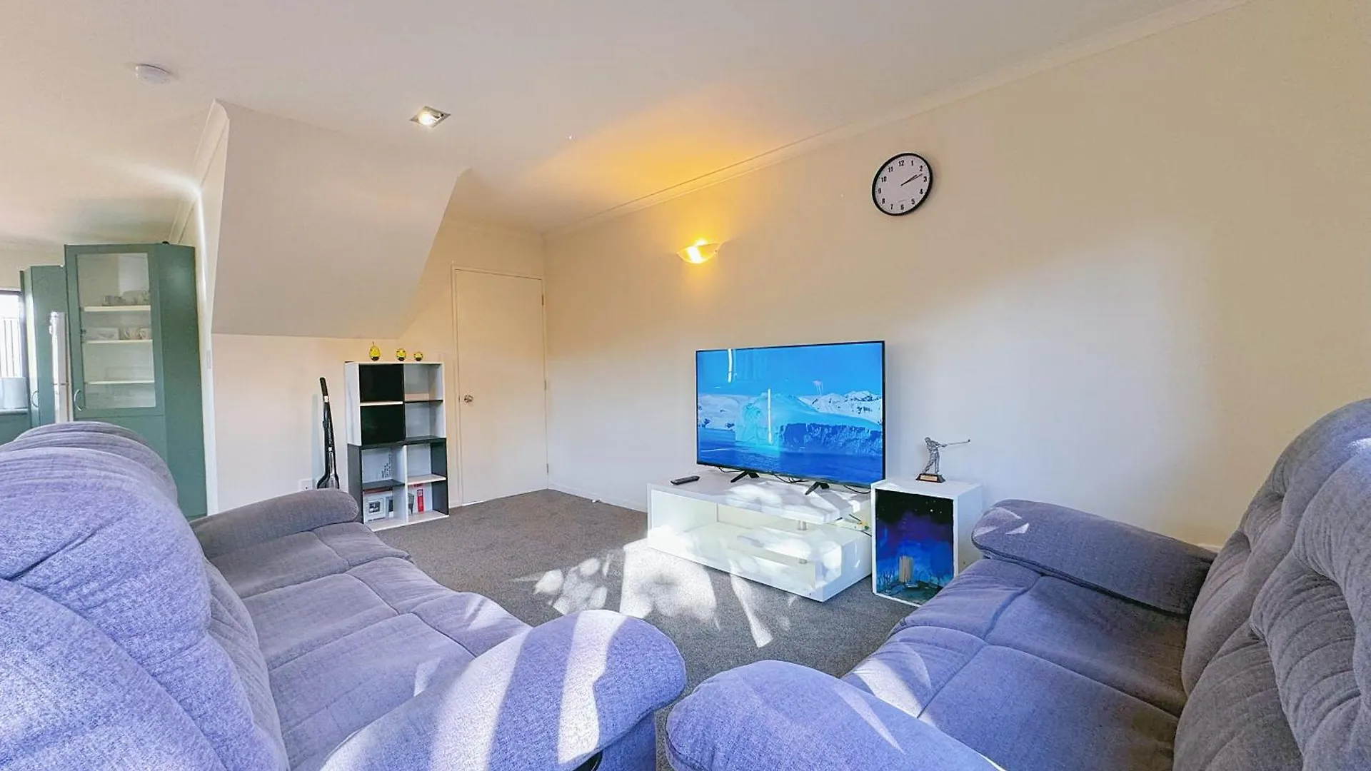 Sunny Family Retreat & Comforts Villa Wellington