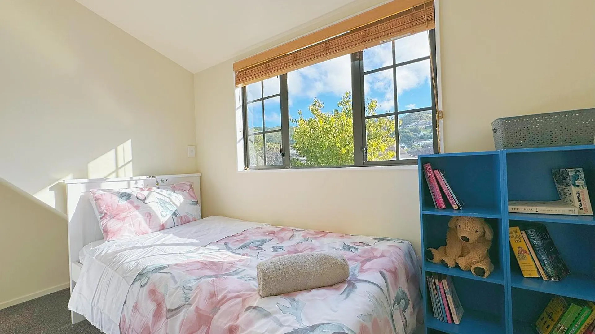 Sunny Family Retreat & Comforts Villa Wellington